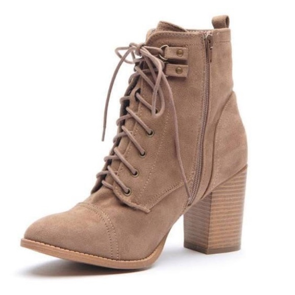 X2B the next step up lace booties (taupe) NanaMacs Size 6